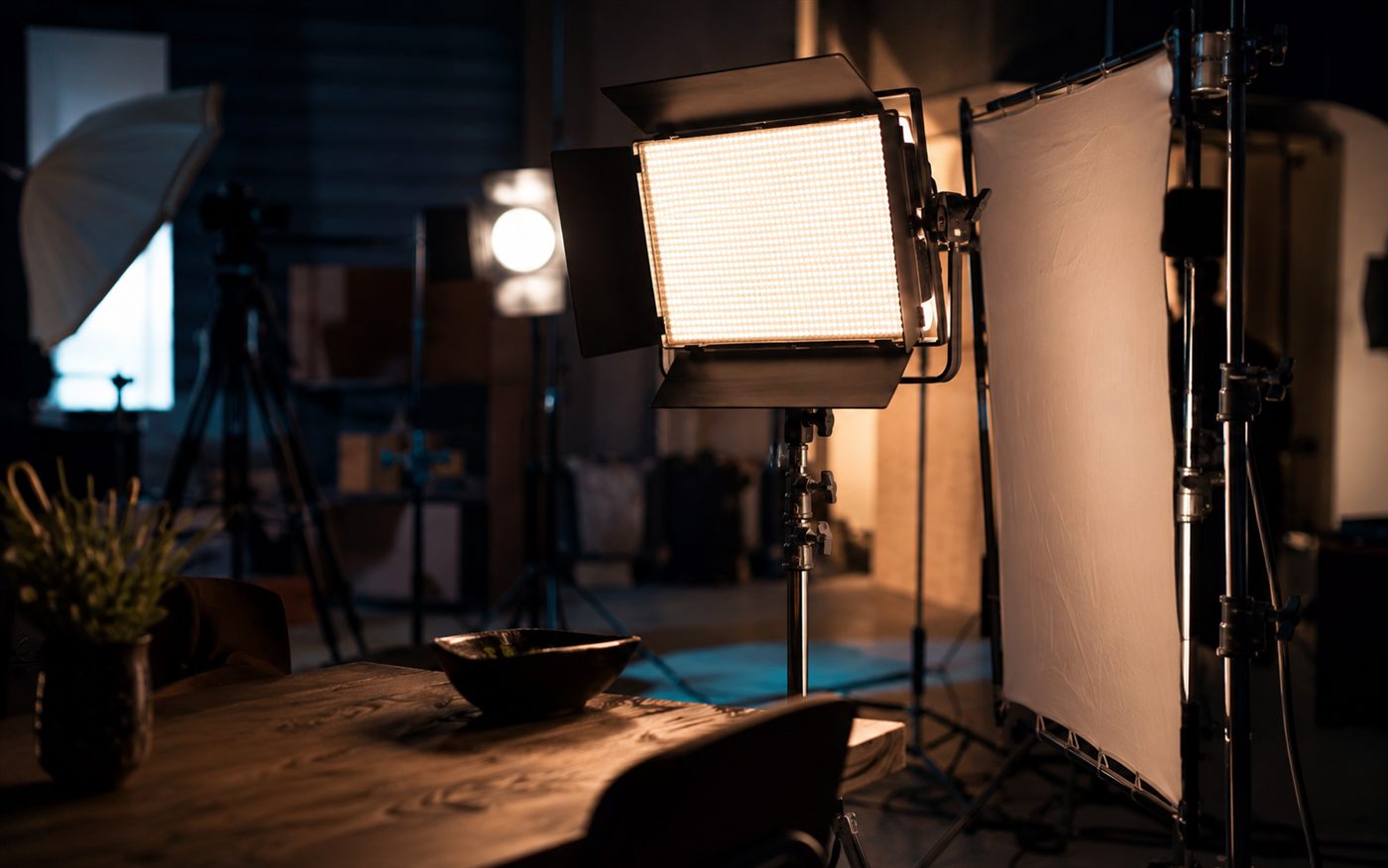 Iluminación profesional LED para set de video y espectáculo